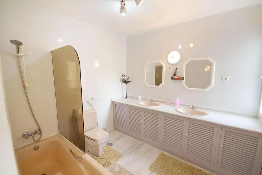 Large 7 Bedroom Villa In Sierrrezuela Heated Pool Малага 0*,