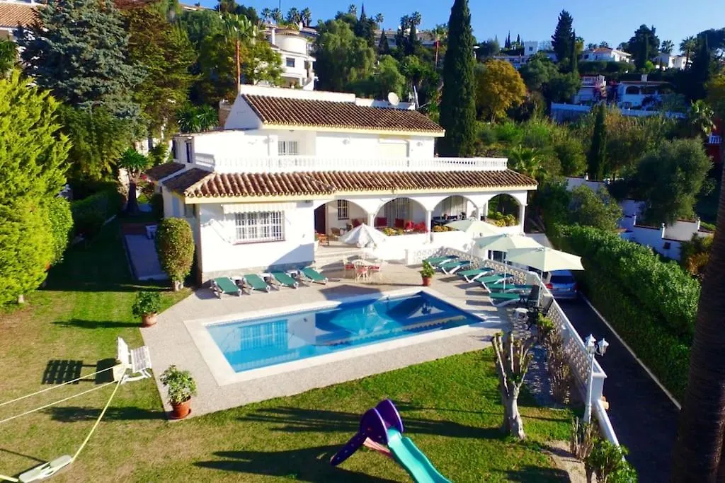 Large 7 Bedroom Villa In Sierrrezuela Heated Pool マラガ